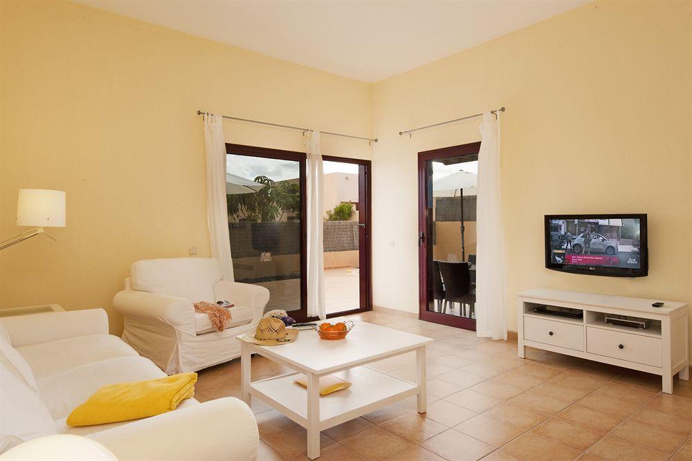 Villas Sol Deluxe Corralejo Exterior photo