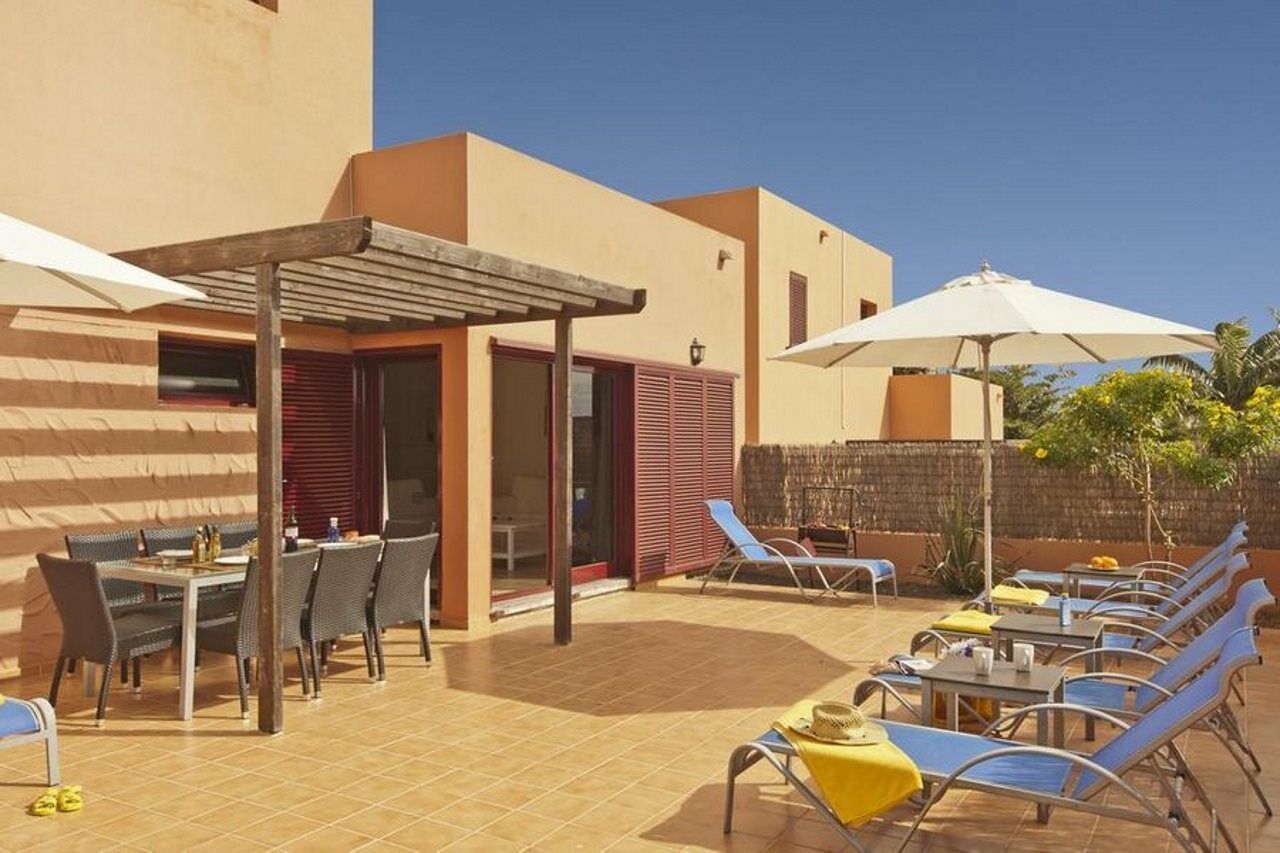 Villas Sol Deluxe Corralejo Exterior photo